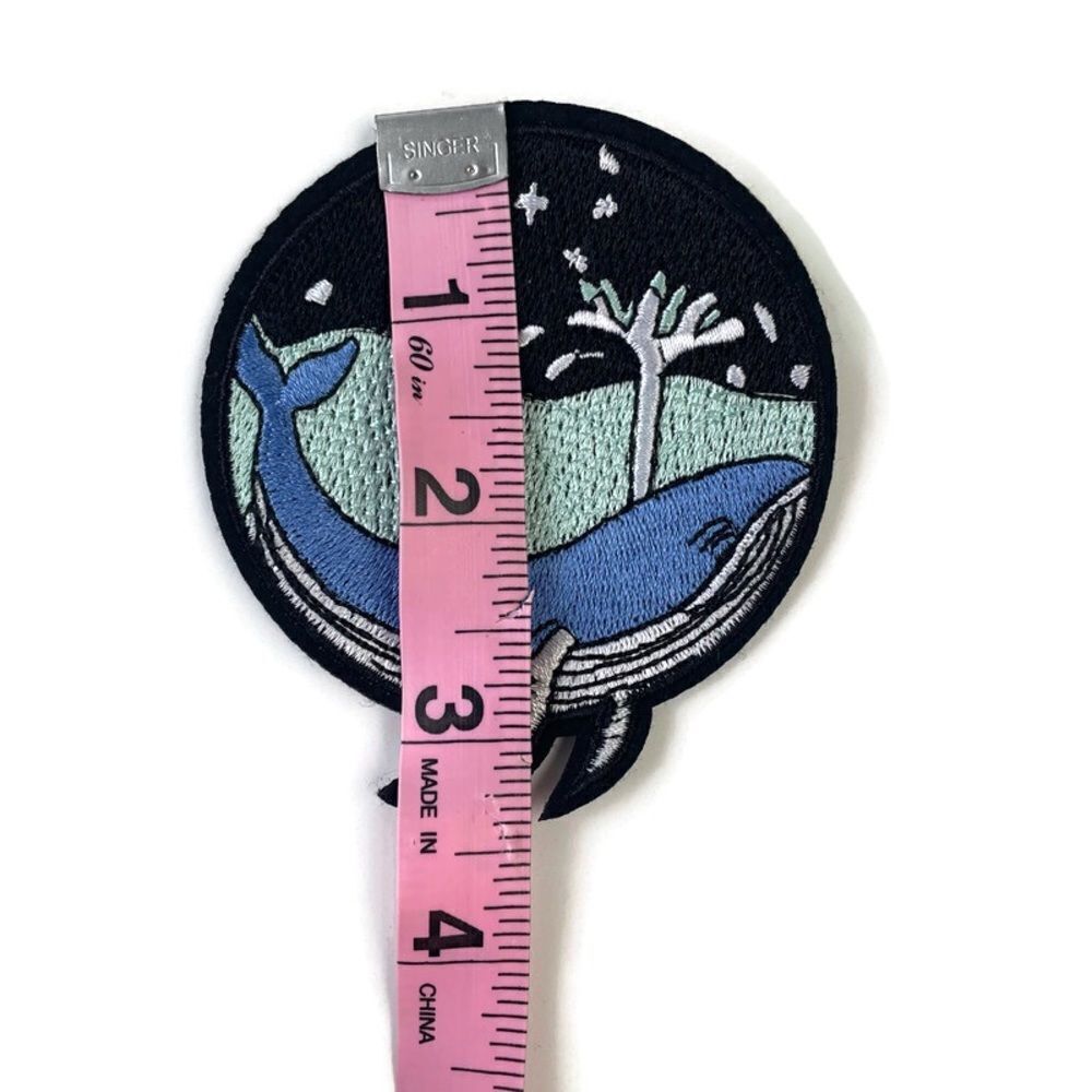 Sea Whale Embroidered Patch - Picture 2 of 3